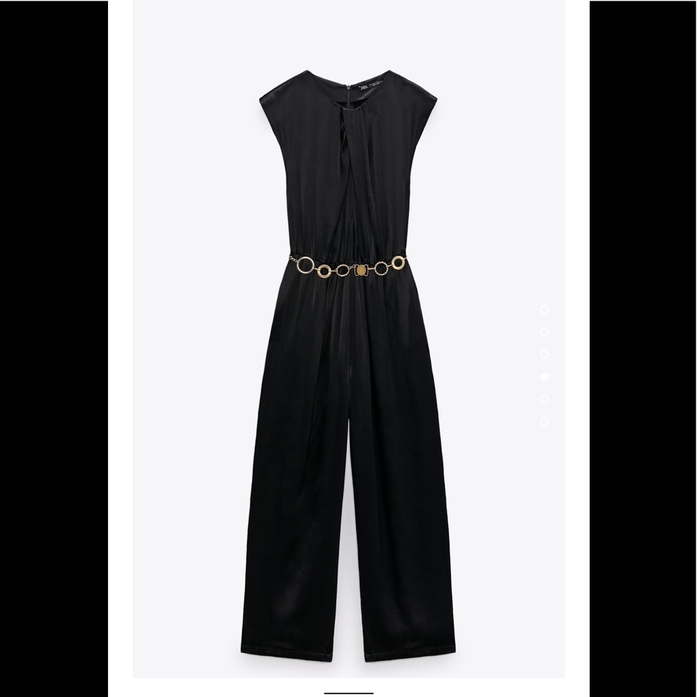 🖤🖤LONG SATIN EFFECT JUMPSUIT WITH GOLD BELT🖤🖤
